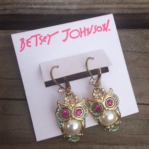 🔥 Betsy Johnson Gold Tone Bling Owl Earrings